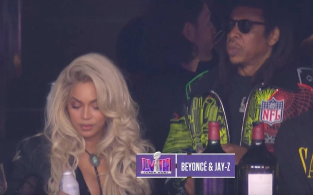 Beyoncé chỉ cùng chồng đi xem Super Bowl cũng biết cách chiếm hết spotlight: Vừa tung clip quảng cáo, vừa nhá hàng album mới! - Ảnh 4.
