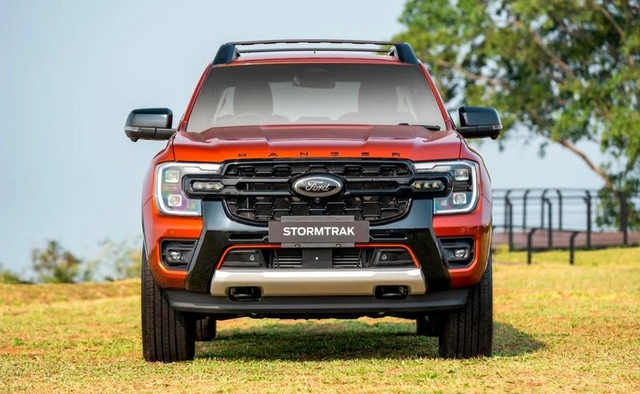 Ford Ranger Stormtrak được xác nhận ra mắt tại Việt Nam: Hầm hố hơn Wildtrak, thêm sức ép cho Triton Athlete - Ảnh 2.