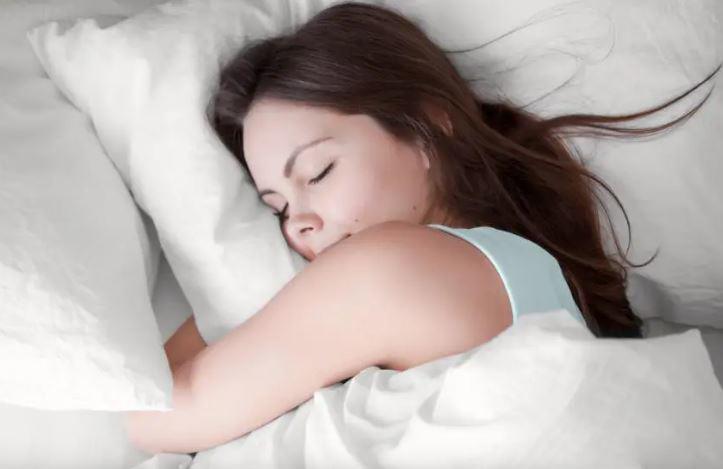 Thủ dâm giúp bạn nhanh đi vào giấc ngủ, tránh những lo nghĩ, những sự việc làm cho con người khó ngủ.