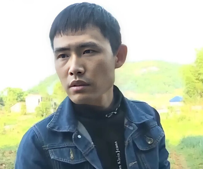 Trần Tiểu Huy về quê thăm nhà và nhận thấy vợ có những biểu hiện lạ thường.