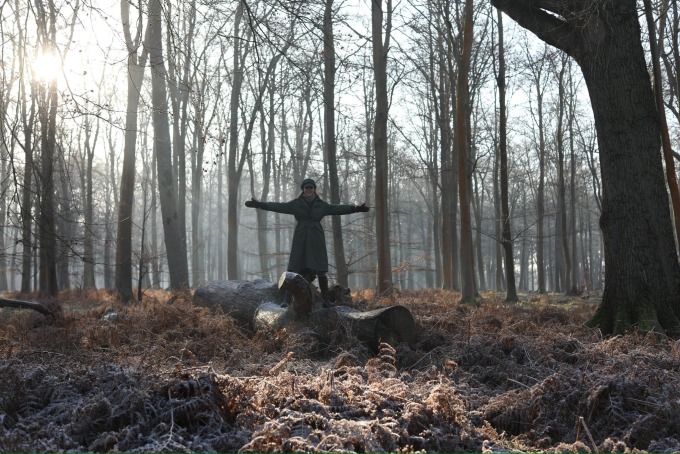 Công nương Catherine trong rừng cây. Ảnh: X/Kensingtonroyal