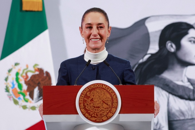 Tổng thống Mexico Claudia Sheinbaum tổ chức họp báo tại Mexico City hôm 3/2. Ảnh: Reuters