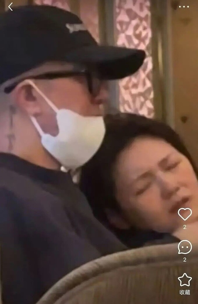 Bức hình được cho là ghi lại cảnh nữ diễn viên bên chồng Hàn những ngày cuối đời.