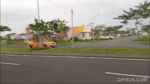 Dân chơi độ Honda Civic đời cũ giống xe thể thao Mercedes: Nhiều chi tiết tự chế, ‘râu ông nọ cắm cằm bà kia’- Ảnh 5.