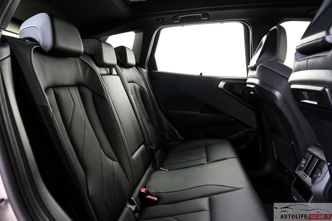 BMW X3 thế hệ mới ra mắt ngay sát Việt Nam: Màn cong khủng, mạnh gần 400 mã lực, giá từ 2,8 tỷ đồng, kỳ vọng sớm về nước đấu GLC- Ảnh 17. BMW X3 thế hệ mới ra mắt ngay sát Việt Nam: Màn cong khủng, mạnh gần 400 mã lực, giá từ 2,8 tỷ đồng, kỳ vọng sớm về nước đấu GLC- Ảnh 17.