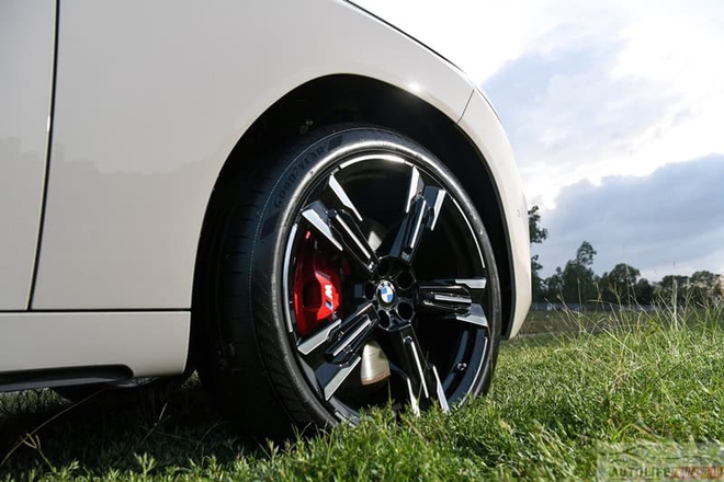 BMW X3 thế hệ mới ra mắt ngay sát Việt Nam: Màn cong khủng, mạnh gần 400 mã lực, giá từ 2,8 tỷ đồng, kỳ vọng sớm về nước đấu GLC- Ảnh 21. BMW X3 thế hệ mới ra mắt ngay sát Việt Nam: Màn cong khủng, mạnh gần 400 mã lực, giá từ 2,8 tỷ đồng, kỳ vọng sớm về nước đấu GLC- Ảnh 21.