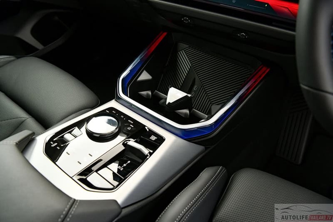 BMW X3 thế hệ mới ra mắt ngay sát Việt Nam: Màn cong khủng, mạnh gần 400 mã lực, giá từ 2,8 tỷ đồng, kỳ vọng sớm về nước đấu GLC- Ảnh 26. BMW X3 thế hệ mới ra mắt ngay sát Việt Nam: Màn cong khủng, mạnh gần 400 mã lực, giá từ 2,8 tỷ đồng, kỳ vọng sớm về nước đấu GLC- Ảnh 26.