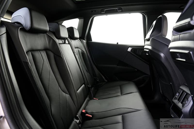 BMW X3 thế hệ mới ra mắt ngay sát Việt Nam: Màn cong khủng, mạnh gần 400 mã lực, giá từ 2,8 tỷ đồng, kỳ vọng sớm về nước đấu GLC- Ảnh 28. BMW X3 thế hệ mới ra mắt ngay sát Việt Nam: Màn cong khủng, mạnh gần 400 mã lực, giá từ 2,8 tỷ đồng, kỳ vọng sớm về nước đấu GLC- Ảnh 28.