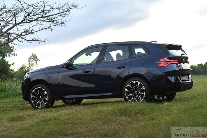 BMW X3 thế hệ mới ra mắt ngay sát Việt Nam: Màn cong khủng, mạnh gần 400 mã lực, giá từ 2,8 tỷ đồng, kỳ vọng sớm về nước đấu GLC- Ảnh 9. BMW X3 thế hệ mới ra mắt ngay sát Việt Nam: Màn cong khủng, mạnh gần 400 mã lực, giá từ 2,8 tỷ đồng, kỳ vọng sớm về nước đấu GLC- Ảnh 9.