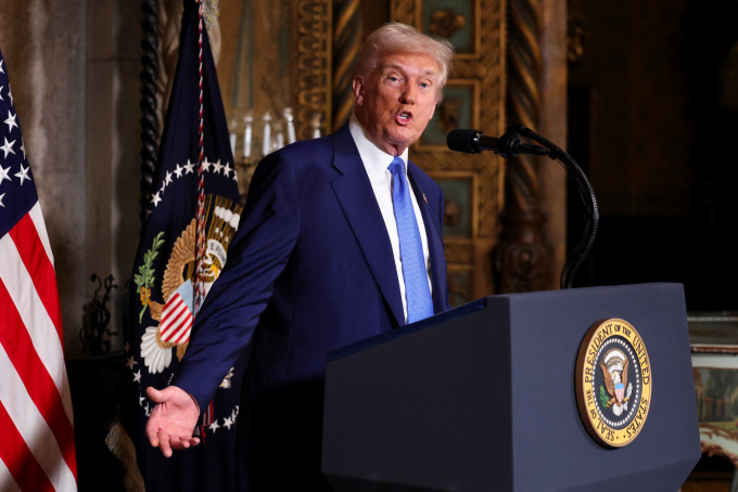 Tổng thống Mỹ Donald Trump phát biểu tại dinh thự Mar-a-Lago ở Palm Beach, Florida, ngày 18/2. Ảnh: Reuters
