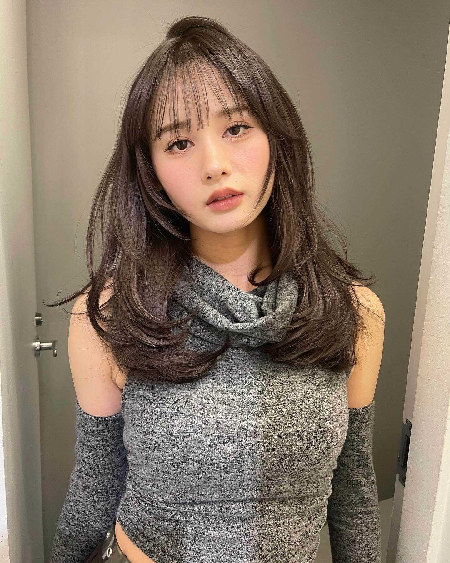 Tóc hippie cứ Tết là amp;#34;lên ngôiamp;#34; nhưng cực kỳ amp;#34;khó chiềuamp;#34;, đổi sang 3 kiểu này visual bừng sáng lại dễ chăm hơn hẳn - 5