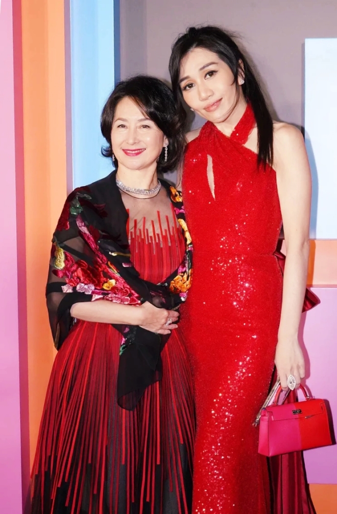 Hà Siêu Quỳnh rất yên tâm về cô em gái nổi loạn một thời của mình.