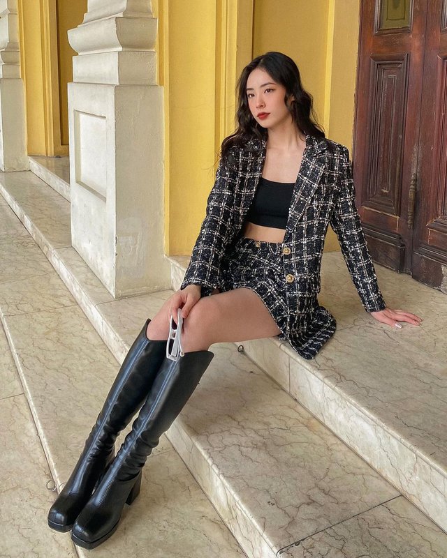 Phụ nữ U35 đừng mãi mặc áo thun quần jeans, 5 công thức này giúp phong cách sang hơn rõ rệt - 13