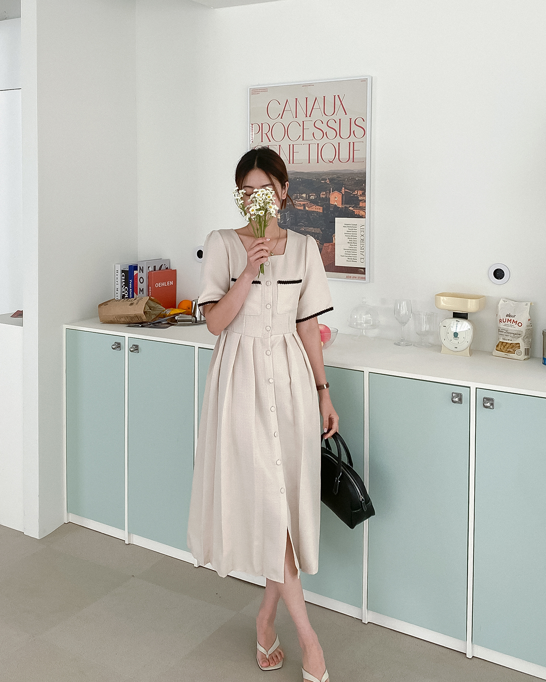 Phụ nữ U35 đừng mãi mặc áo thun quần jeans, 5 công thức này giúp phong cách sang hơn rõ rệt - 18