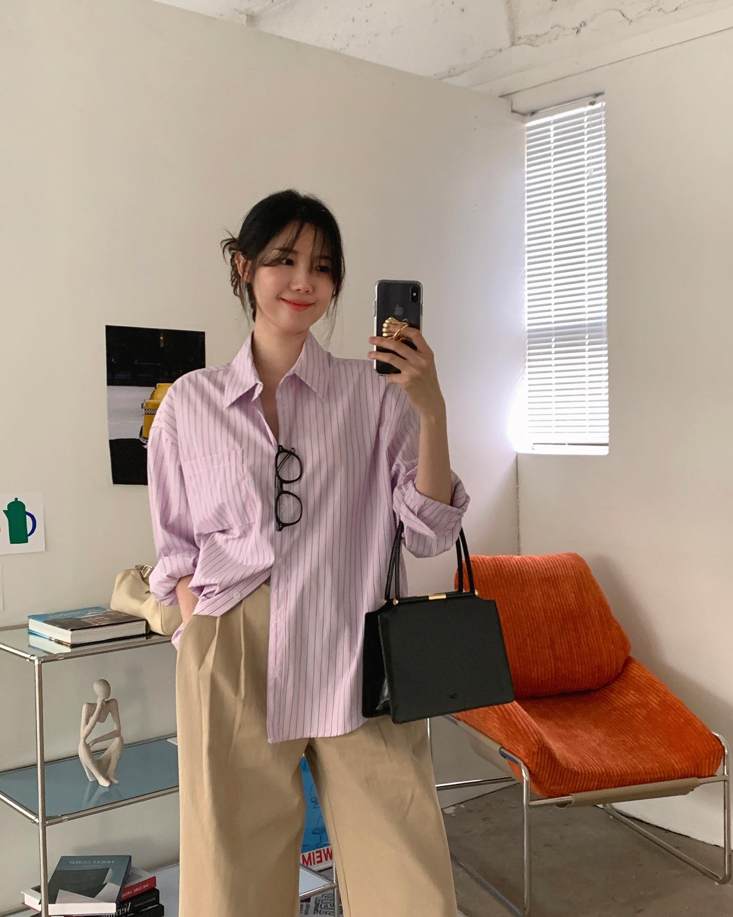 Tủ đồ có đủ 4 áo sơ mi này là chuẩn bài, qua Tết mặc đi làm vẫn amp;#34;chanh sảamp;#34; lại không sợ lỗi mốt - 15