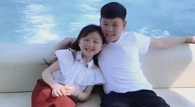 Cô gái 1m3 cưới chồng cao 1m48, sau kết hôn chồng cô bỗng cao lên và cái kết - 3