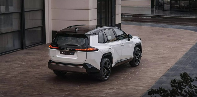 Toyota RAV4 đời mới thêm bản xăng cạnh tranh CX-5, CR-V- Ảnh 2. Toyota RAV4 đời mới thêm bản xăng cạnh tranh CX-5, CR-V- Ảnh 2.