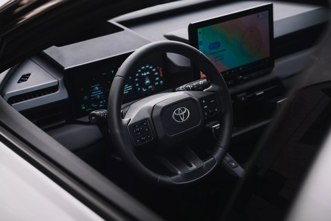 Toyota RAV4 đời mới thêm bản xăng cạnh tranh CX-5, CR-V- Ảnh 6. Toyota RAV4 đời mới thêm bản xăng cạnh tranh CX-5, CR-V- Ảnh 6.