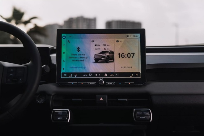 Toyota RAV4 đời mới thêm bản xăng cạnh tranh CX-5, CR-V- Ảnh 7. Toyota RAV4 đời mới thêm bản xăng cạnh tranh CX-5, CR-V- Ảnh 7.