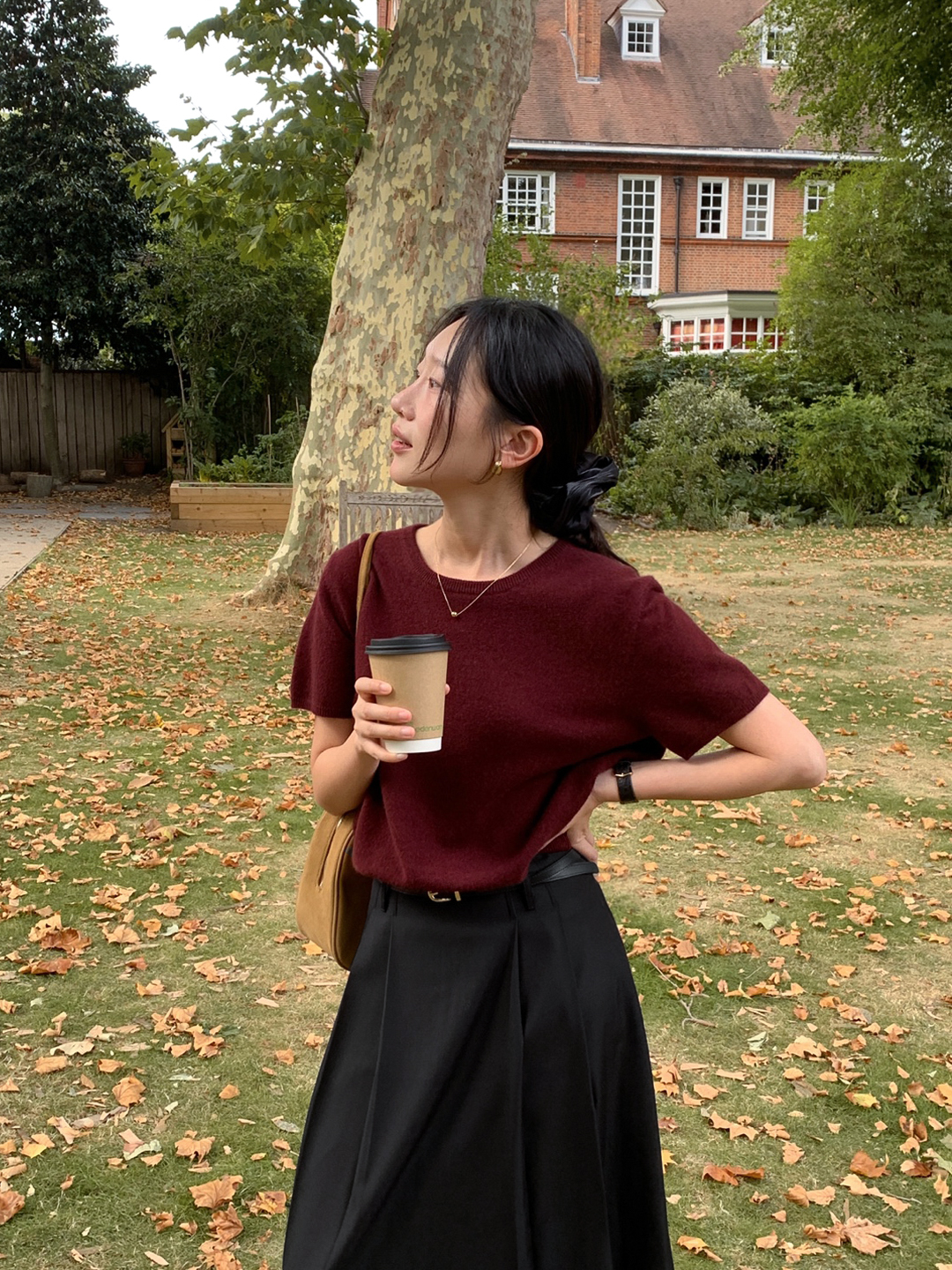 5 cách buộc tóc thu gọn gương mặt, lên hình amp;#34;sống ảoamp;#34; tuyệt xinh mà chị em nào cũng nên biết  - 5