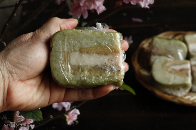 Bọc kín để ngăn mất nước và nhiễm mùi lạ. Ảnh: Bùi Thủy