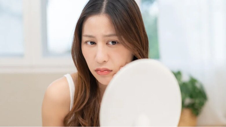 Làn da có thể bị xuống cấp do thói quen ăn uống vô tội vạ và trang điểm quá nhiều trong dịp Tết.