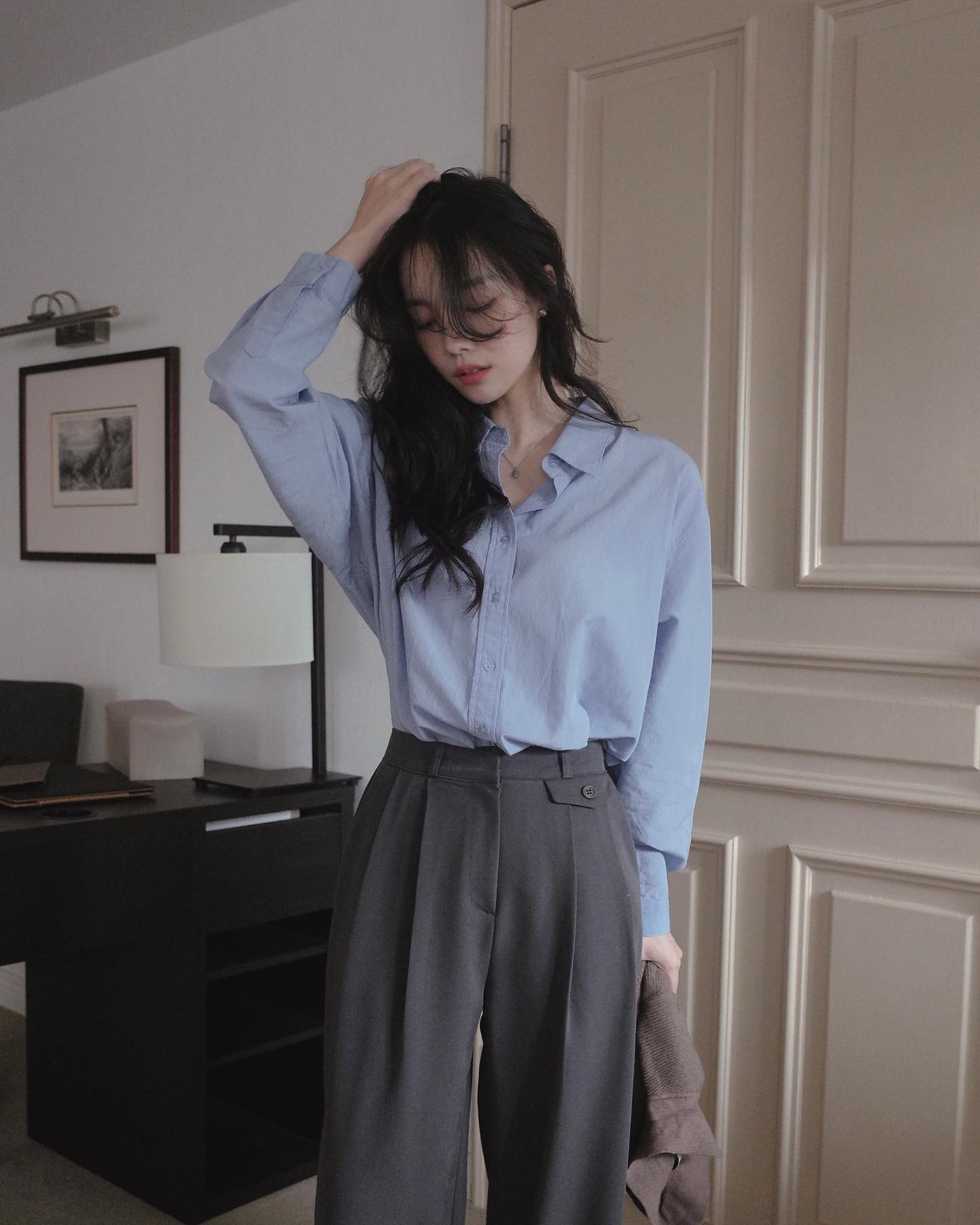 Đi làm sau Tết chưa biết mặc gì? Đây là 5 gợi ý giúp chị em vừa đẹp dáng lại không cần nghĩ nhiều - 1