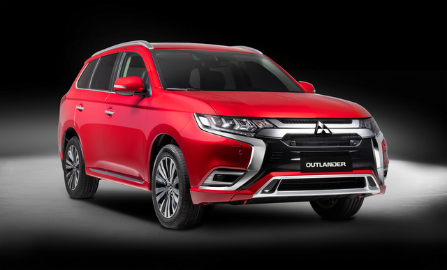 Ra mắt Mitsubishi Outlander 2022 tại Việt Nam: Chưa phải thế hệ hoàn toàn mới, 14 nâng cấp, giá giữ nguyên - Ảnh 1.