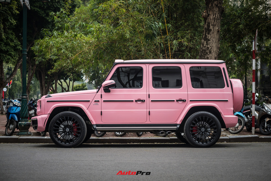 Đã chơi trội với Mercedes-AMG G 63 độ Hofele, đại gia Hà Nội còn tạo cá tính cho xe với màu hồng có một không hai - Ảnh 7.