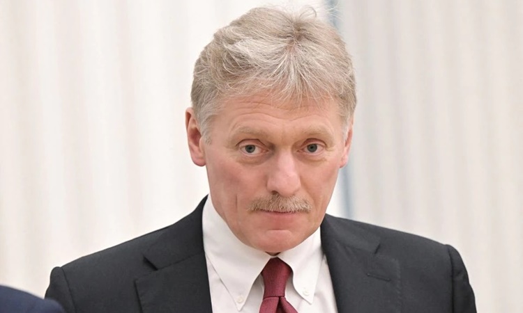 Người phát ngôn Điện Kremlin Dmitry Peskov tham dự cuộc họp báo chung giữa Tổng thống Nga Vladimir Putin và Tổng thống Belarus Alexander Lukashenko tại Moskva ngày 18/2. Ảnh: Reuters.