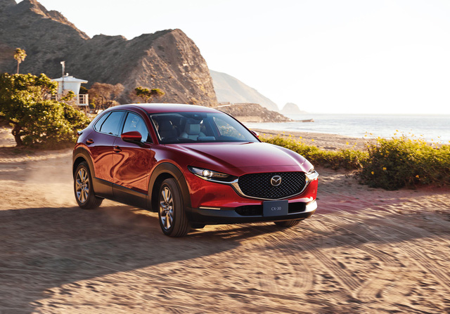 Mazda CX-3 và CX-30: Bộ đôi SUV thêm hấp dẫn với ưu đãi 50% phí trước bạ - Ảnh 1.