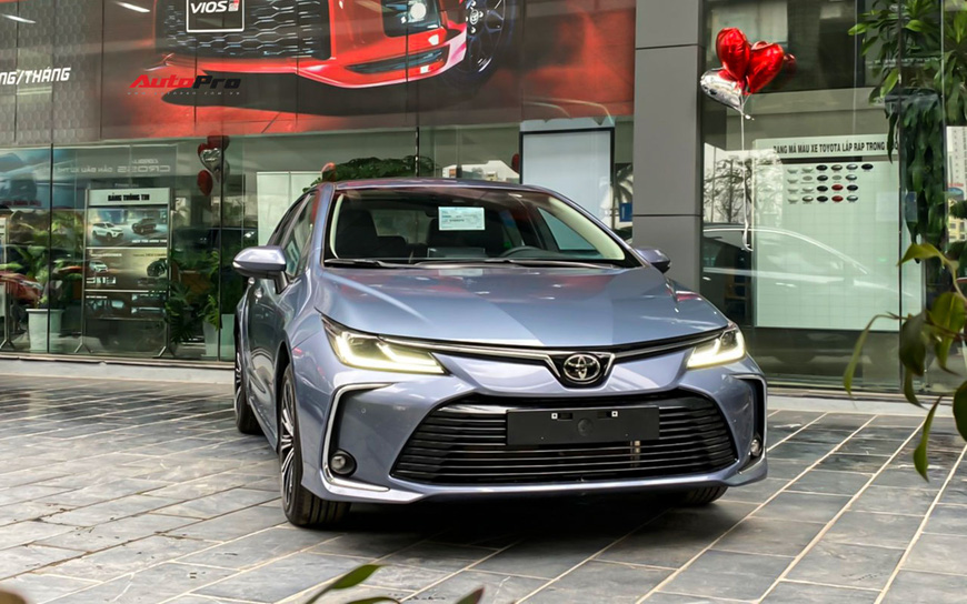 Chi tiết Toyota Corolla Altis 2022 phiên bản chiến lược giá 765 triệu đồng tại Việt Nam: Ngợp công nghệ xịn, phả hơi nóng lên Mazda3 1.5 - Ảnh 1.