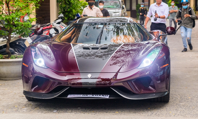 Á hậu Huyền My check-in bên siêu xe Koenigsegg Regera trị giá 200 tỷ đồng - Ảnh 4.