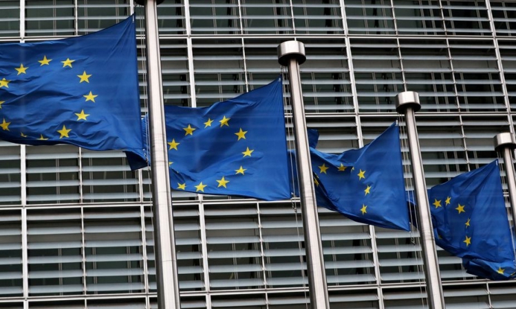 Cờ Liên minh châu Âu (EU) tại trụ sở ở Brussels, Bỉ, hồi tháng 3/2019. Ảnh: Reuters.