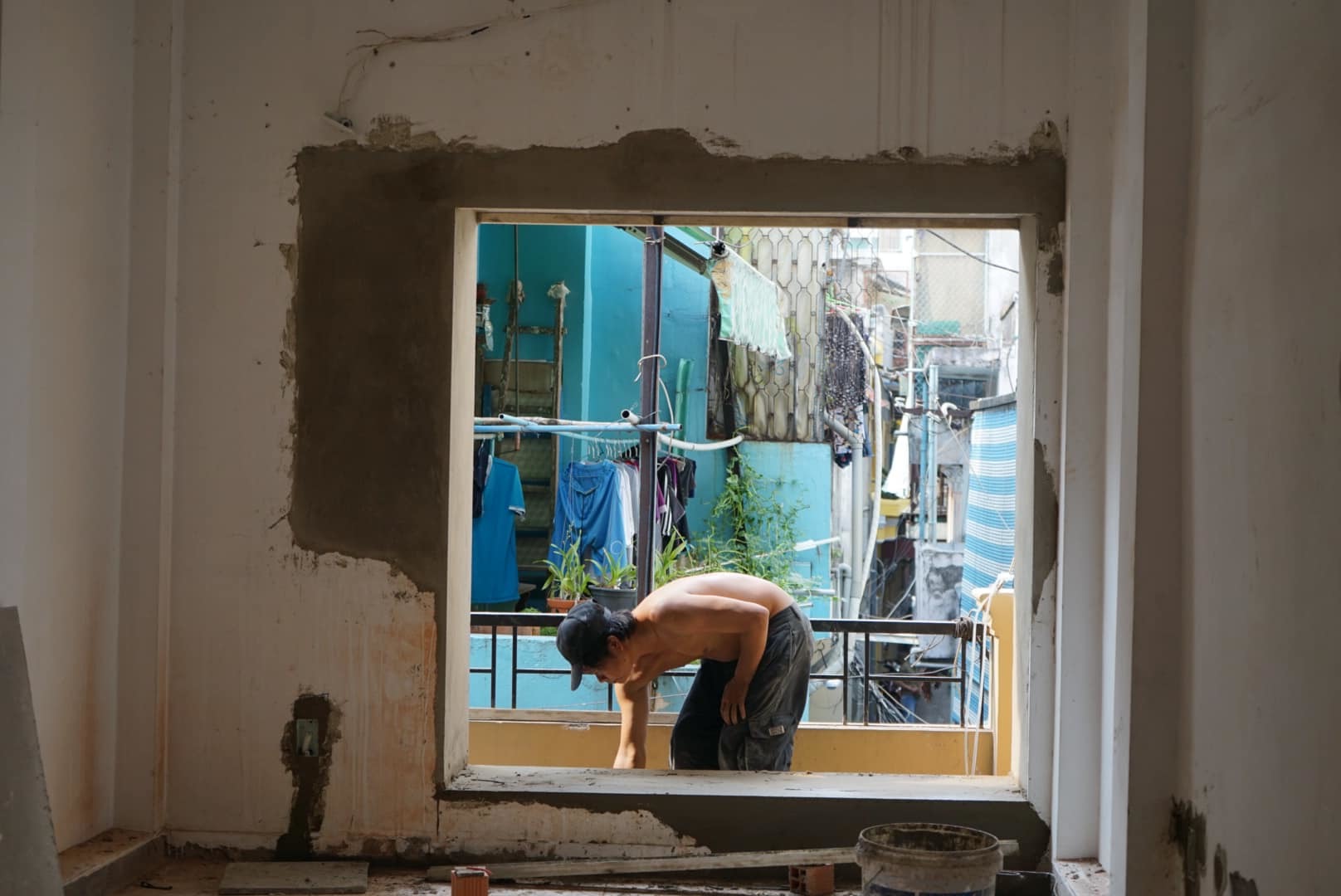 Cải tạo nhà nhỏ ở Sài Gòn, giải phóng diện tích bằng phong cách tối giản