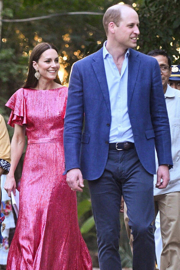 Công nương Kate bùng nổ phong cách, Hoàng tử William mặc vest như thanh niên cũng chìm nghỉm khi đứng cạnh vợ - Ảnh 4.