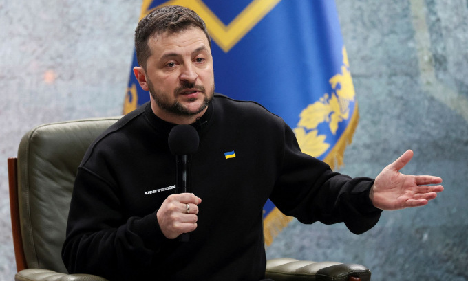 Tổng thống Zelensky phát biểu trong hội nghị ở thủ đô Kiev của Ukraine hôm 24/2. Ảnh: Reuters.