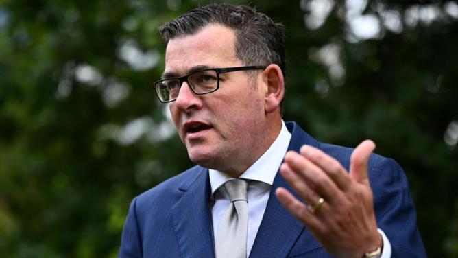 'We'll get to net zero by 2045': Premier Daniel Andrews has dismissed carbon emissions concerns. (Joel Carrett/AAP PHOTOS)