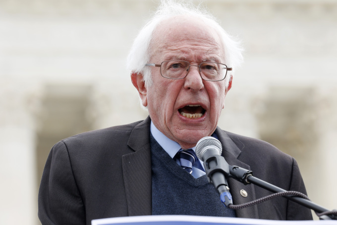 Thượng nghị sĩ Bernie Sanders phát biểu tại thủ đô Washington, Mỹ, ngày 28/2. Ảnh: AFP