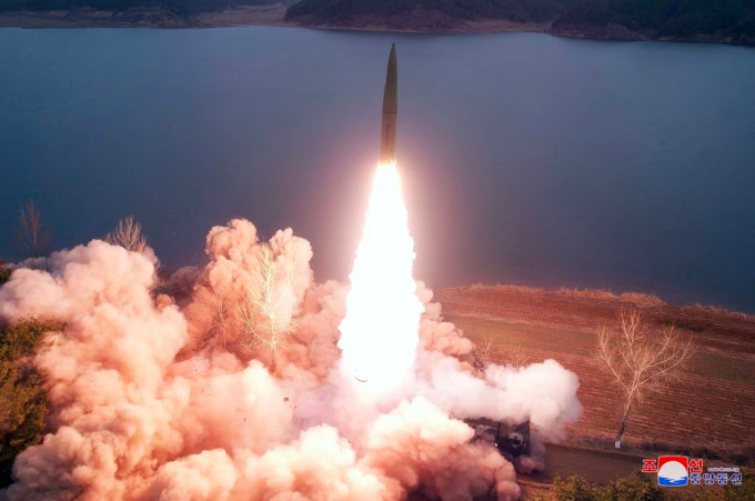 Một vụ phóng tên lửa của Triều Tiên mà KCNA công bố hình ảnh ngày 15/3. Ảnh: Reuters.