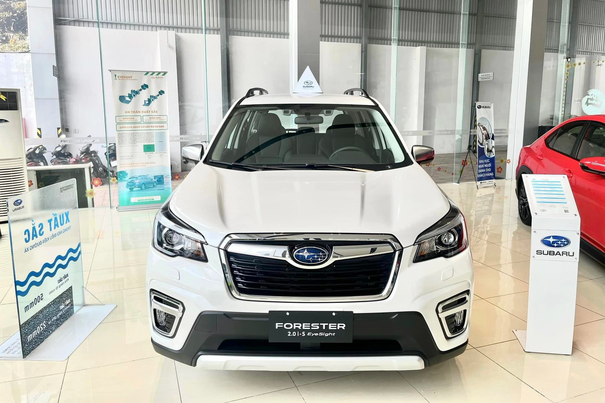 Subaru Forester giảm giá kỷ lục 319 triệu đồng: Bản full còn 969 triệu chỉ ngang CR-V - Ảnh 7.