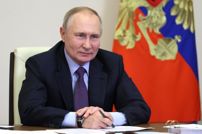 Tổng thống Nga Vladimir Putin trong một cuộc họp trực tuyến từ dinh thự ở Novo-Ogaryovo, ngoại ô Moskva, hồi tháng 12/2022. Ảnh: AFP