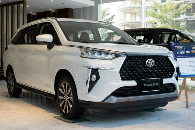 Toyota Vios, Veloz giảm giá tới 47 triệu, Hilux 2024 giá dự kiến từ 668 triệu, thêm trang bị đấu Ranger - Ảnh 4.