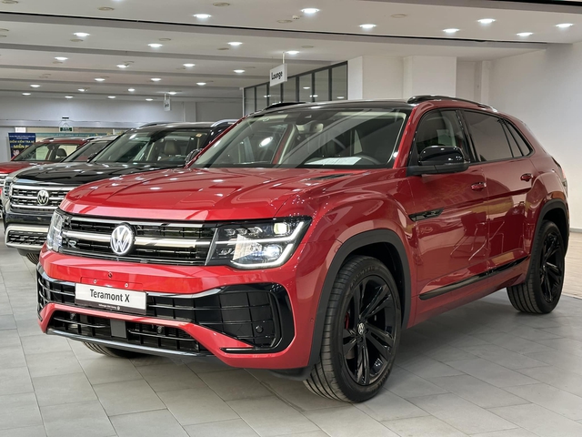 Volkswagen Viloran và Teramont X tăng giá 20 triệu đồng - Ảnh 1.