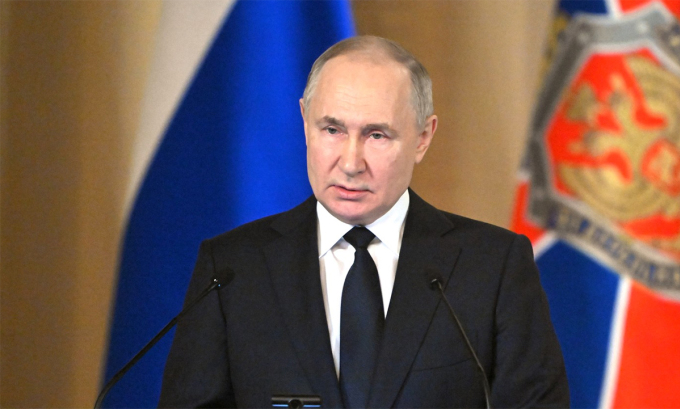 Tổng thống Vladimir Putin phát biểu trong cuộc họp với quan chức Cơ quan An ninh Liên bang Nga ngày 19/3. Ảnh: Điện Kremlin