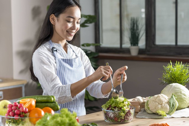 Dinh dưỡng đóng vai trò quan trọng đối với sức khỏe và tuổi thọ của phụ nữ.
