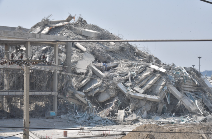 Hiện trường tòa nhà đang thi công bị sập ở Bangkok. Ảnh: Khasod