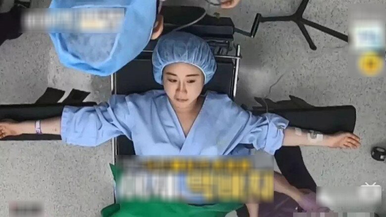 Hoa hậu amp;#34;Tình dục là chuyện nhỏamp;#34; U42 bật khóc vì khó sinh con, chồng cũ thiếu gia 24 tuổi có hành động gây xôn xao - 5