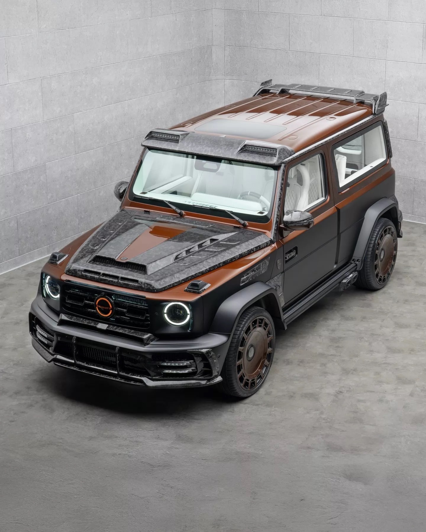 Chiếc Mercedes G-Class này chỉ có 0,0000001% dân số trên thế giới sở hữu được: Cửa mở ngược như Rolls-Royce, mạnh 900 mã lực- Ảnh 1.