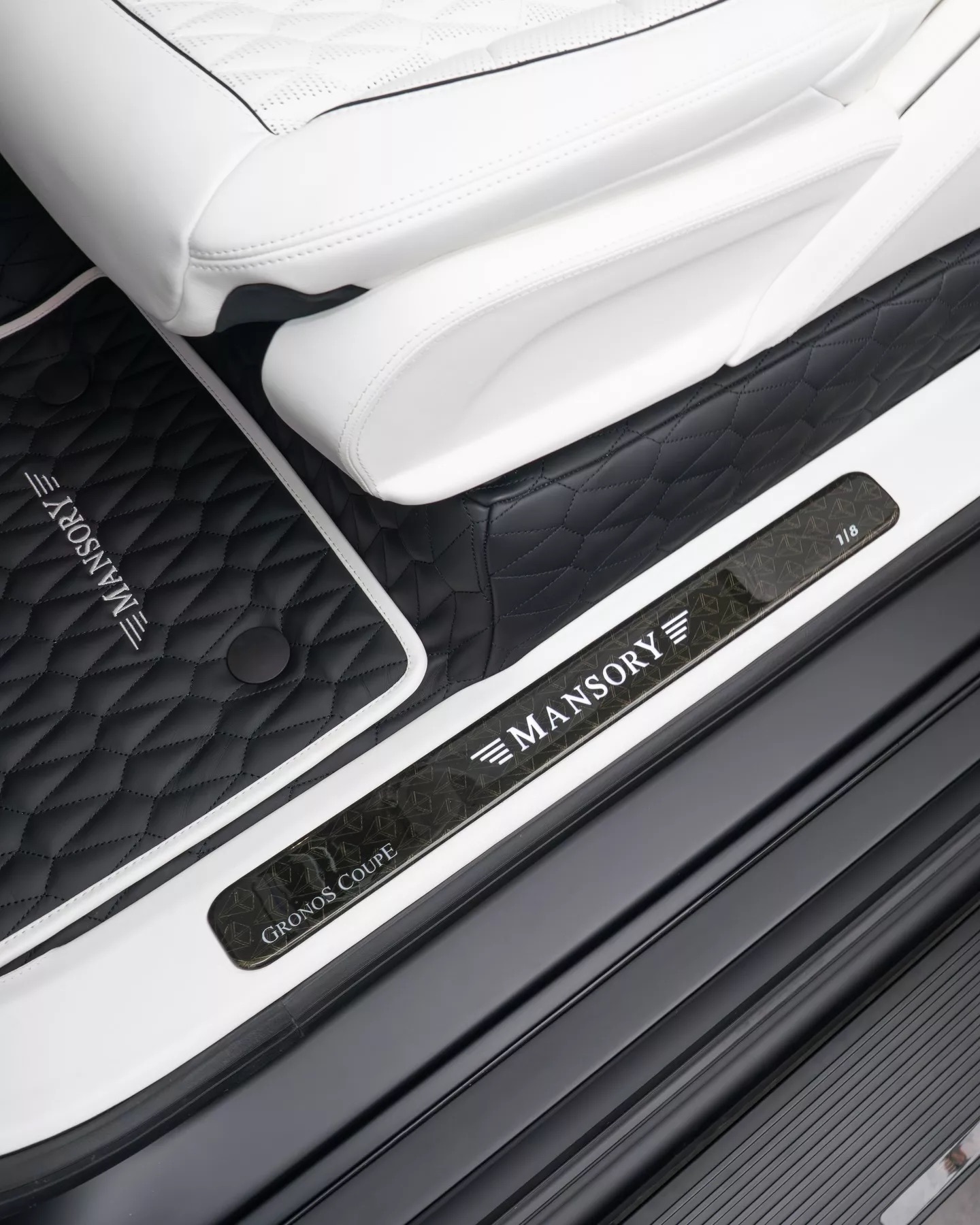 Chiếc Mercedes G-Class này chỉ có 0,0000001% dân số trên thế giới sở hữu được: Cửa mở ngược như Rolls-Royce, mạnh 900 mã lực- Ảnh 11.